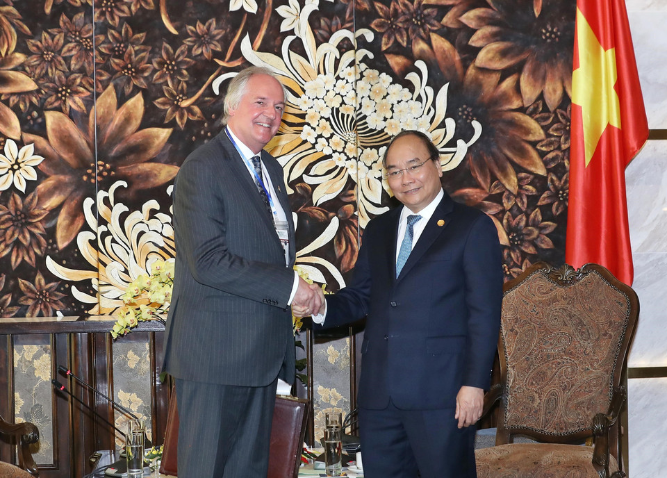 阮春福会见英荷跨国消费品公司联合利华（Unilever）总裁保罗·波尔曼。 越通社记者 统一 摄