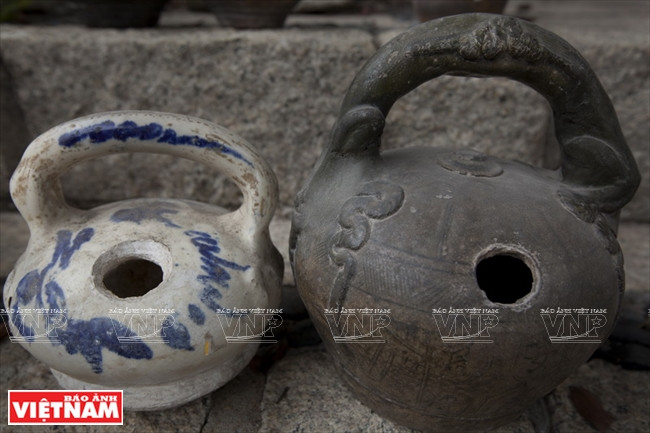 阮朝（1802-1945）石灰瓶。。（图片来源：越通社）