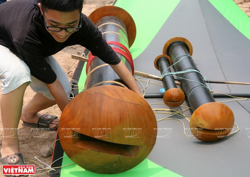 参赛的一只大笛筝。越南画报记者 海燕 摄