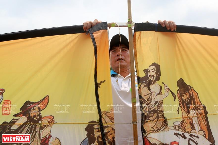 河内风筝俱乐部的凤凰风筝。越南画报记者 海燕 摄