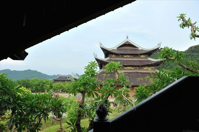 长安名胜群的总面积为4000公顷，全部为长安石灰岩地质。图自越通社