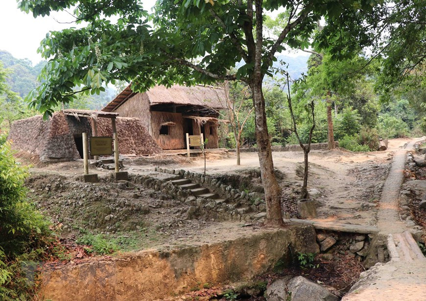 黄道翠战役信息委员会主任居住和工作地。越通社记者 春进 摄