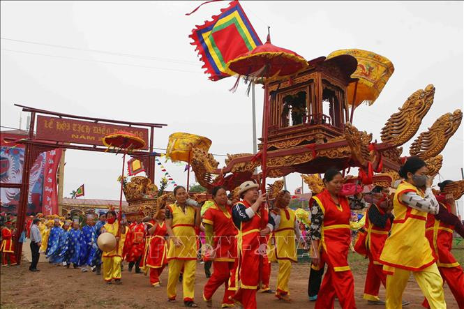 迎侨仪式。越通社记者 青松 摄