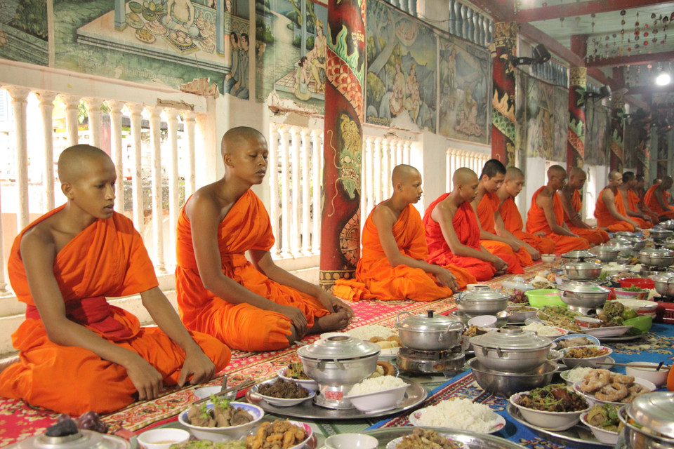 迎献饭仪式。图自越通社