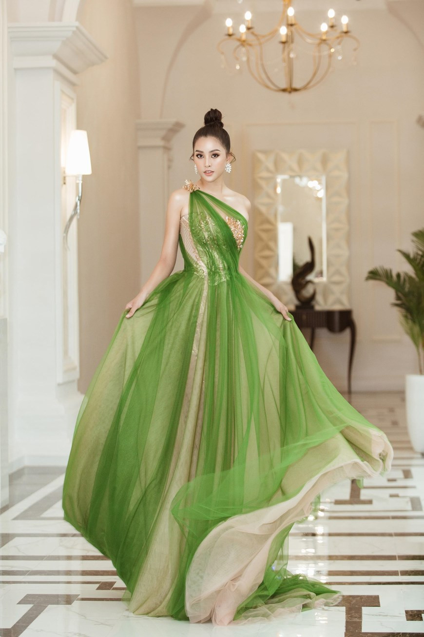 2019年广平洞穴节形象大使——越南小姐陈小薇。图自vietnamplus