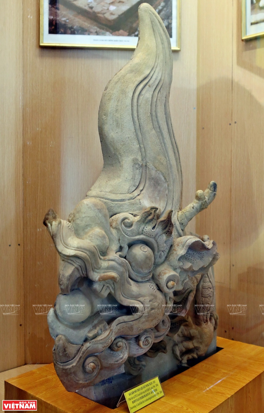 烧土飞檐（15~16世纪）。越南画报记者 清江 摄