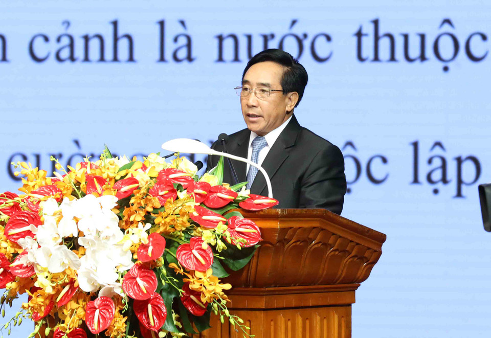 老挝人民革命党中央政治局委员、中央书记处常务书记、国家副主席潘坎•维帕万在庆祝典礼上致辞。越通社记者 芳花 摄