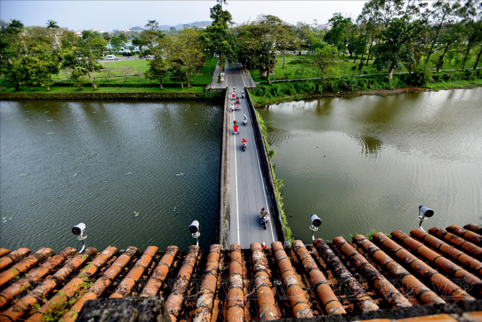 顺化市容总是给人带来新鲜的感觉，无论多么熟悉、如何探索，顺化的美景每次又给人带来意想不到的发现。图自 越南画报