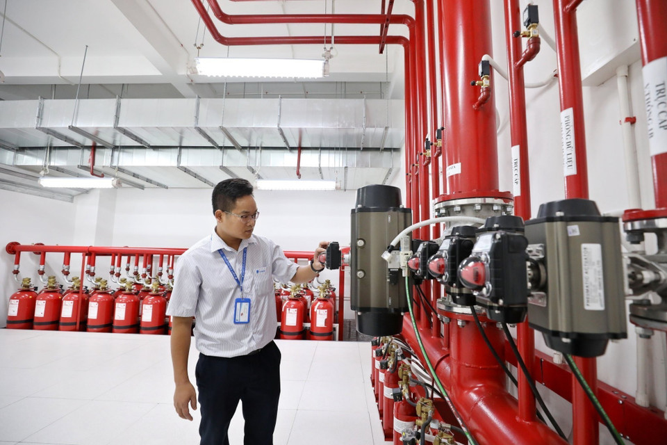 该中心配备最现代的消防设备。图自越通社