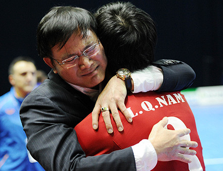 越南队球员的无比兴奋。（图片来源：越南《民智网》）