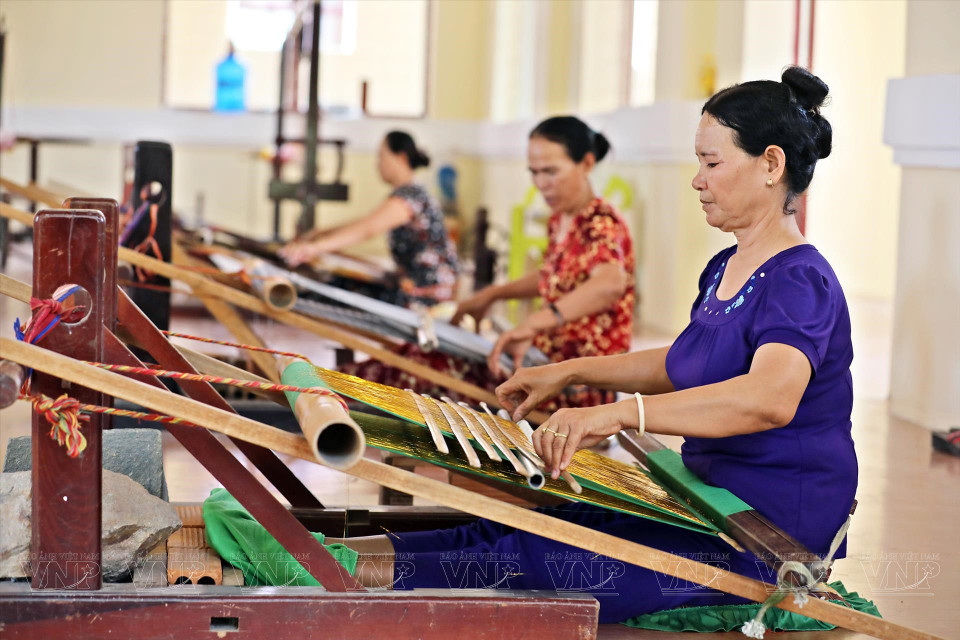 宁顺省宁福县福民市镇美业土锦纺织业是占族最古老的手工艺村。图自 越南画报
