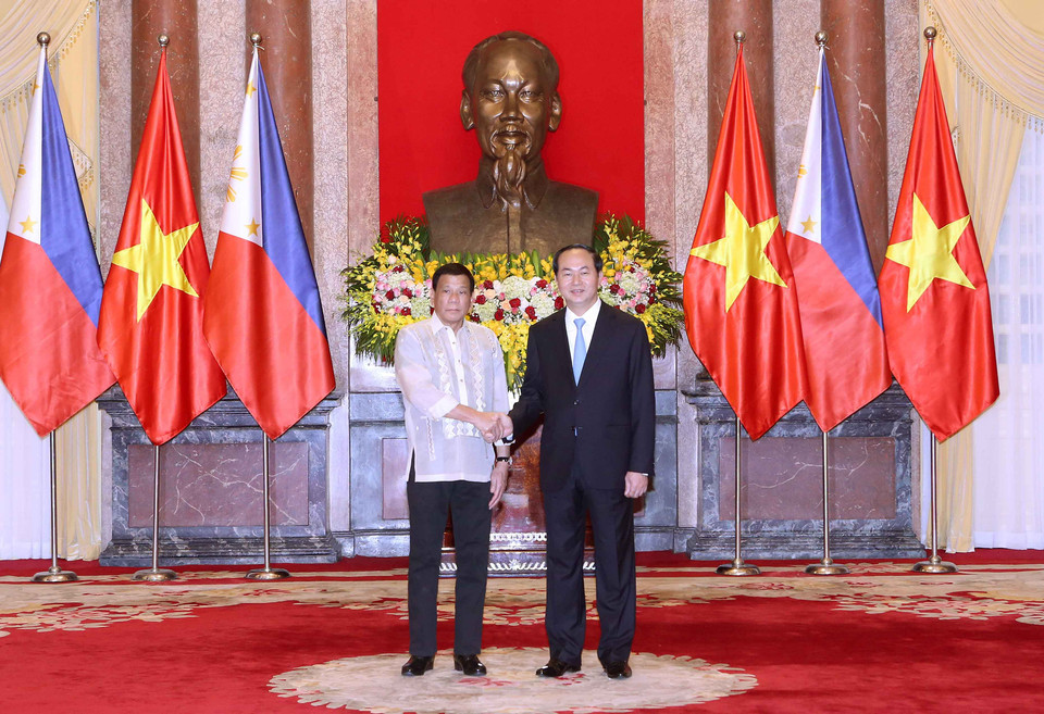 越南国家主席陈大光与菲律宾总统罗德里戈·杜特尔特​。 （图片来源：越通社）