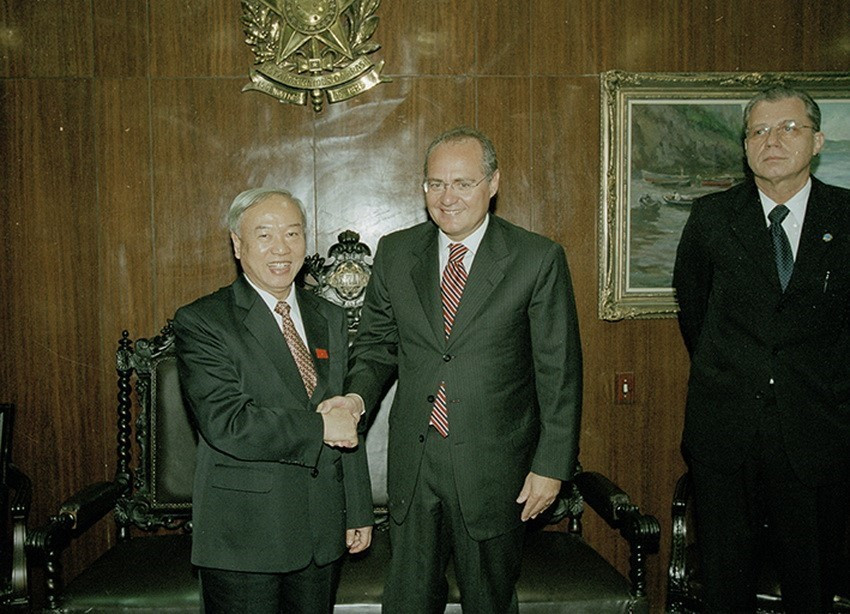 2006年3月7日，巴西参议院议长José Renan Vasconcelos Calheiros会见越南国会主席阮文安。越通社记者 智勇 摄