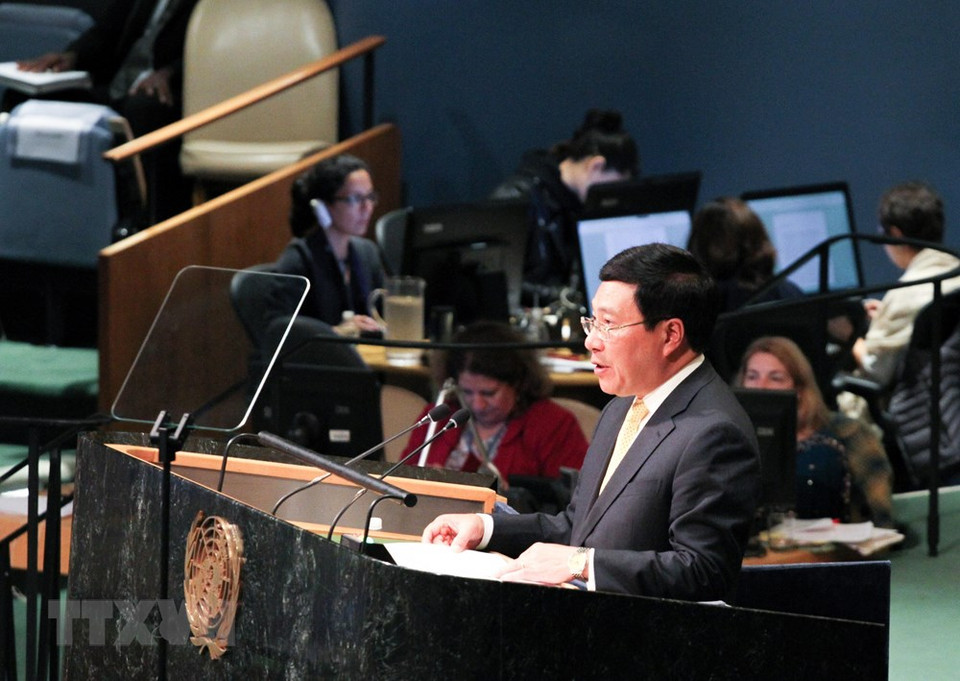 越南政府副总理兼外长范平明在2016年9月24日举行的第71届联合国大会一般性辩论发表讲话。越通社记者 黎杨 摄