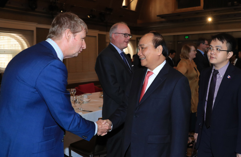 越南政府总理阮春福会见澳大利亚企业领导代表。越通社记者 统一 摄