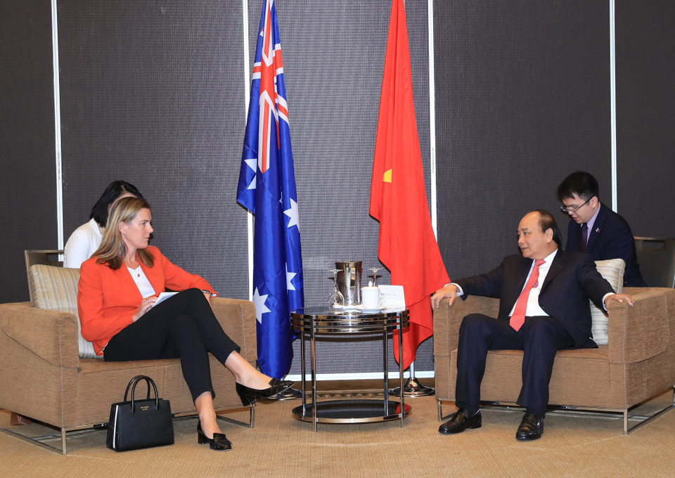 越南政府总理阮春福会见捷星航空集团首席商务官拉莉（Catriona Larritt ）。越通社记者 统一 摄