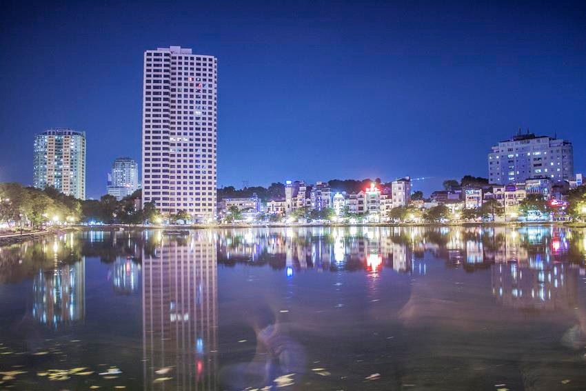 玉庆湖的夜景。图自越通社