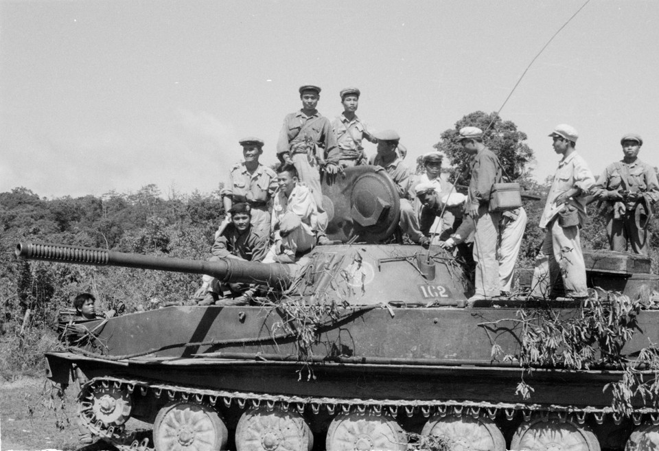 越南志愿军与老挝战士。（资料图）