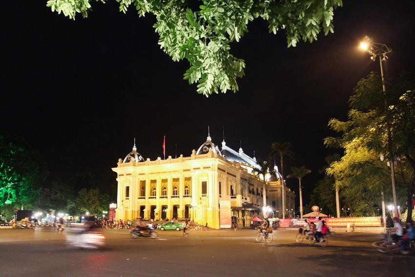 河内大剧院是河内的一个著名历史遗迹，也是各大文艺活动的举办地。图自越通社