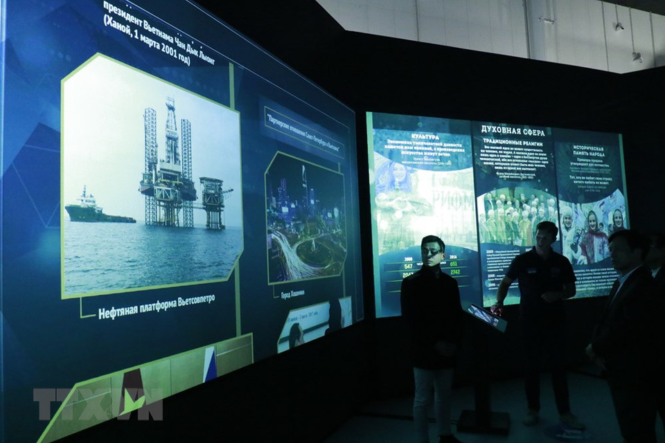 越俄在东海陆地进行能源与油气开发领域的合作。越通社记者 陈孝 摄