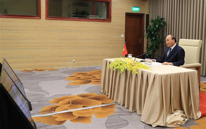 担任2020年东盟轮值主席国期间，越南已主持并参加多场讨论会，努力找出好做法和倡议以抗击疫情和促进在疫情过后协助人民和恢复经济发展的联合行动。越通社记者 黄统一 摄