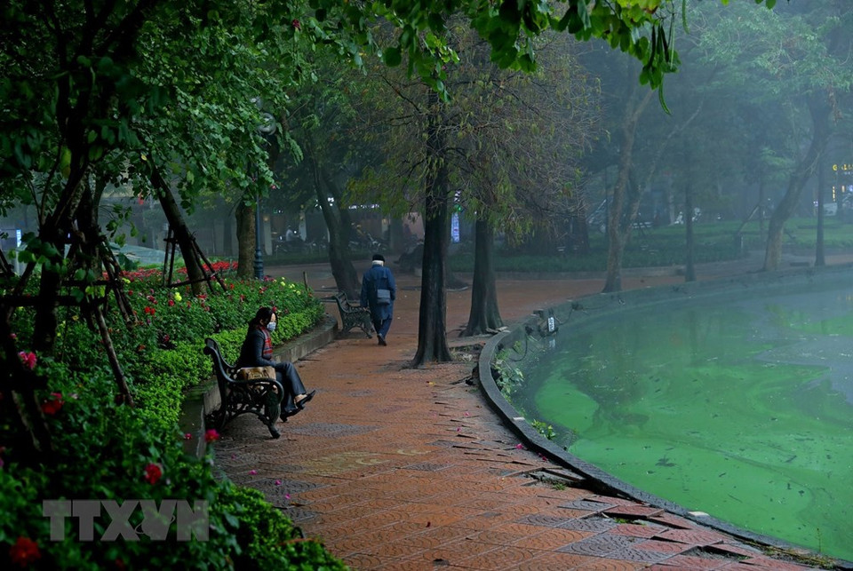 首都河内的“绿水湖”一直是吸引很多国内外游客前来参观游览的旅游景点。图自越通社