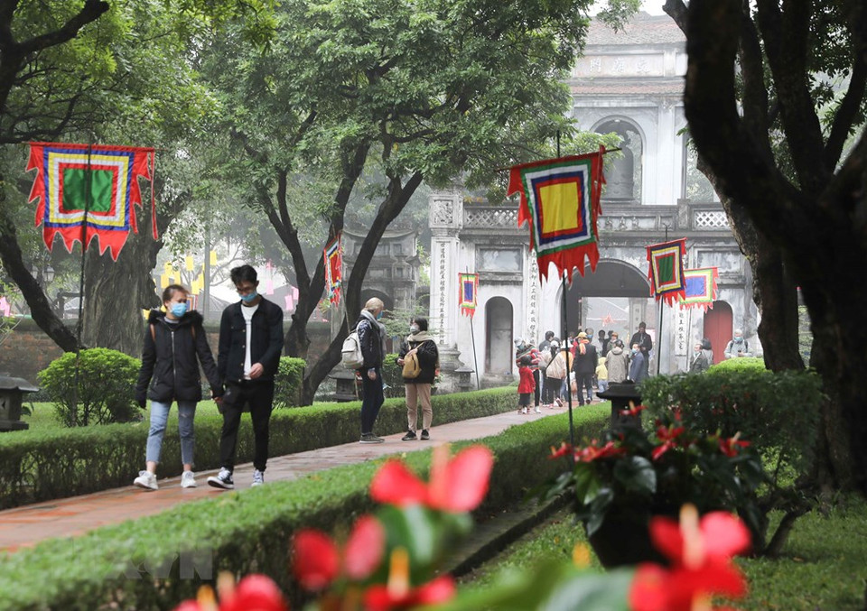 文庙-国子监国家级特殊遗迹区自2月6日上午重新开门迎客。越通社记者 青松 摄