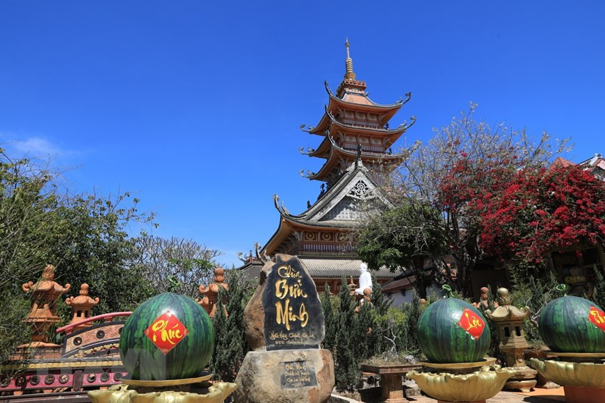 宝明寺建筑风格是越南北、中部地区与日本寺庙建筑风格的巧妙结合。图自越通社
