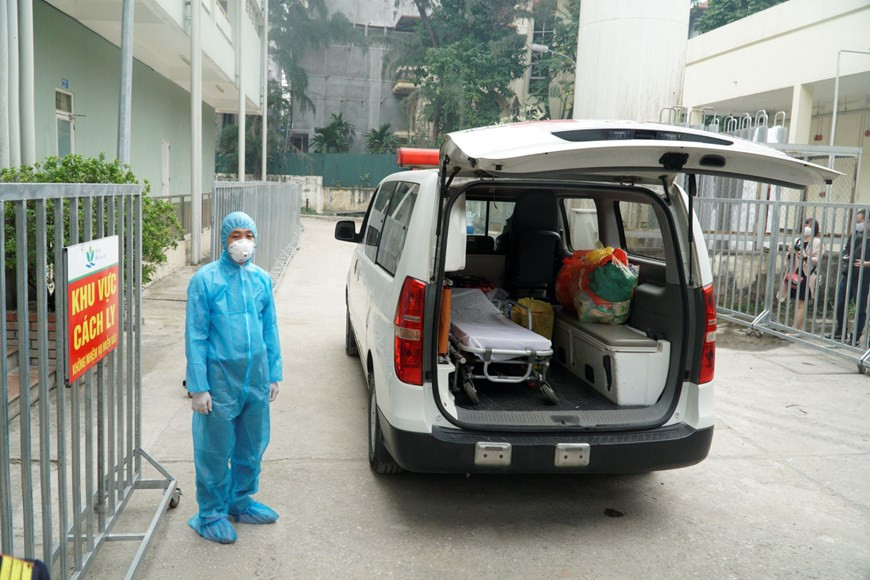 从14日至17日，女婴健康状况稳定。医院已提取患儿样本并送到中央卫生与流行病院进行检测，三次新型冠状病毒核酸检测均为阴性。图自越通社