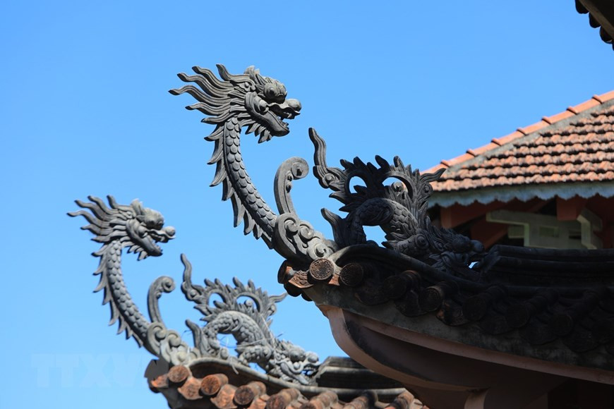 宝明寺屋顶是按照越南西原地区高脚屋的风格建设的。图自越通社