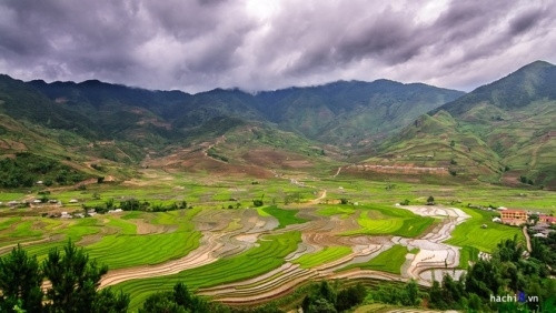 图为高发山谷。高发山谷距河内250公里。这是吸引游客和摄影师前来观赏梯田景观的目的地之一。（图片来源：越南每日快讯报）