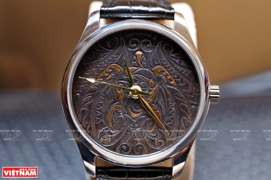 独特而精致的表盘款式深受爱表族的追捧。图自越通社/越南画报