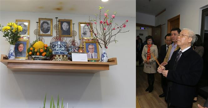 阮富仲向已故越共中央总书记长征敬香。越通社记者 智勇 摄。