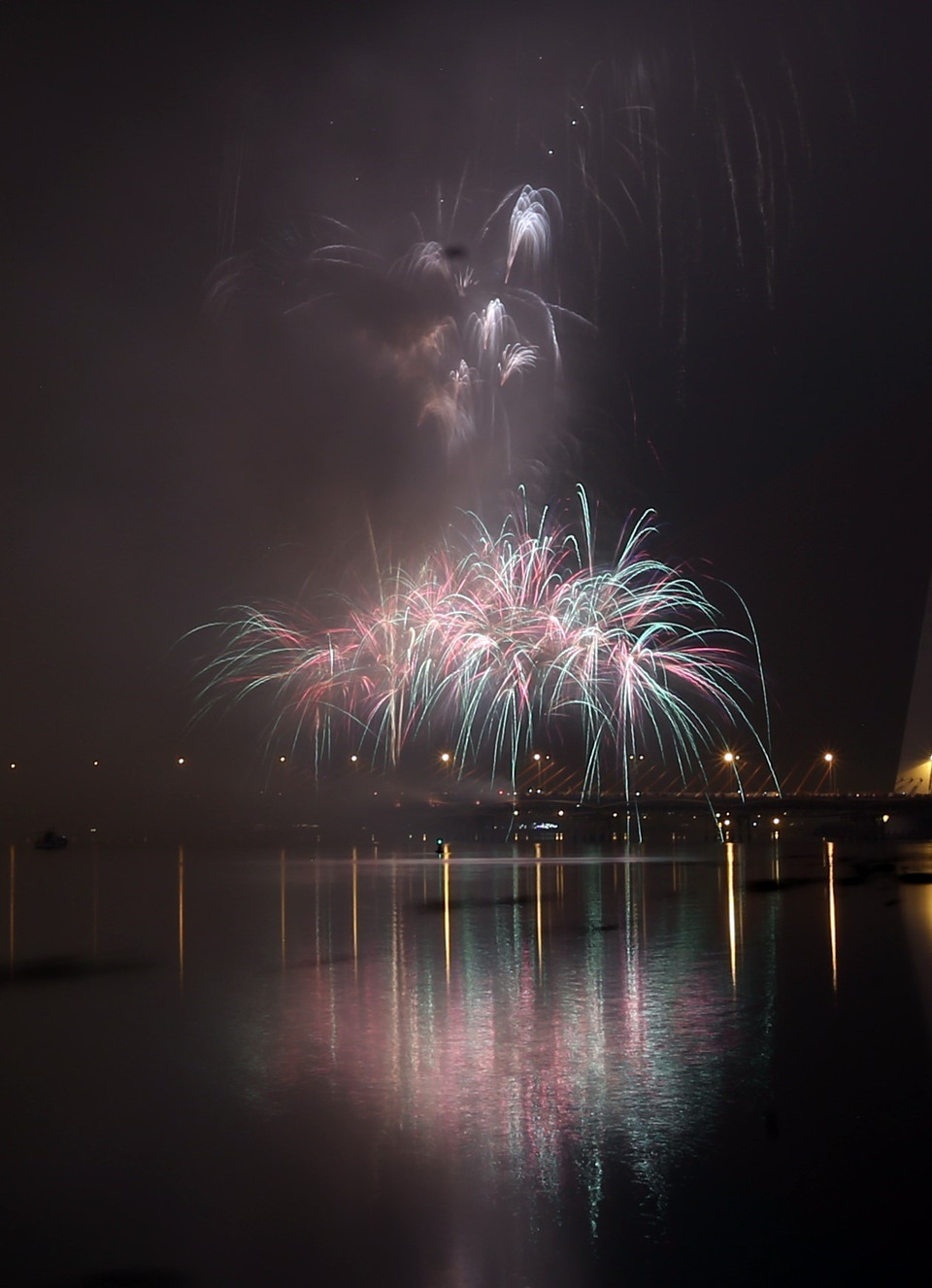 岘港市将在3处地点燃放高空烟花。越通社记者 陈黎林 摄