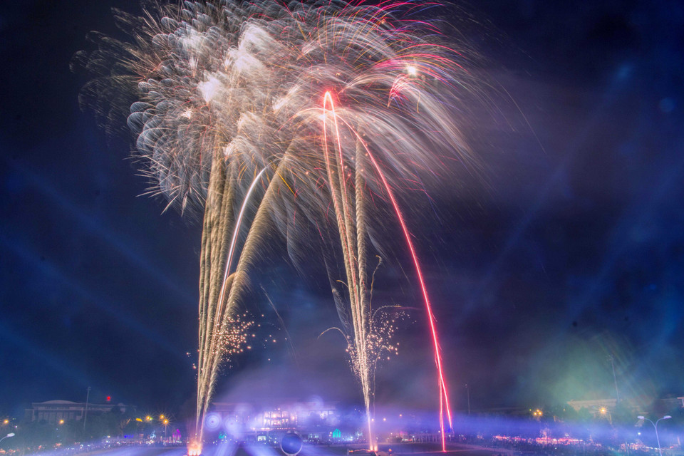 后江省将在​8处地点燃放高空烟花。越通社记者 唯姜 摄