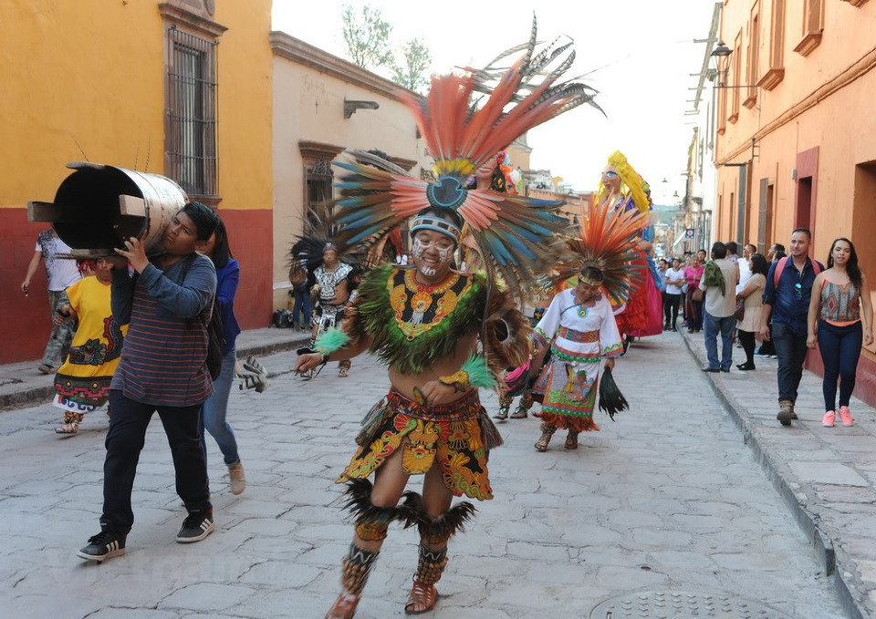 街头演员。越通社记者 越雄 摄