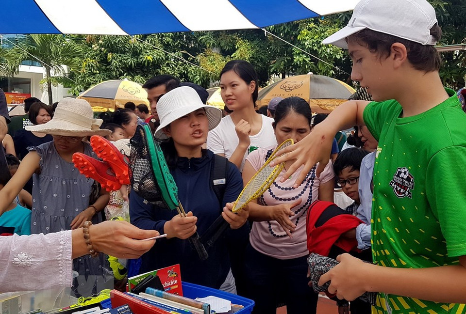 集市全景。越通社记者 玉何 摄