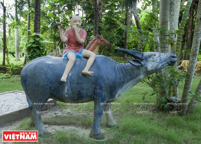 常青度假区的带有浓郁越南乡村园林小景。图自《越南画报》