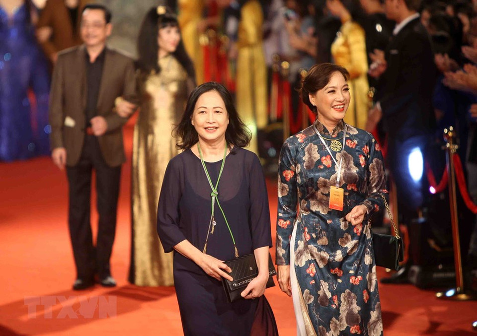  第5届河内国际电影节吸引了国内外众多艺术家、演员、导演、电影制片人一同参加。越通社记者 青松 摄