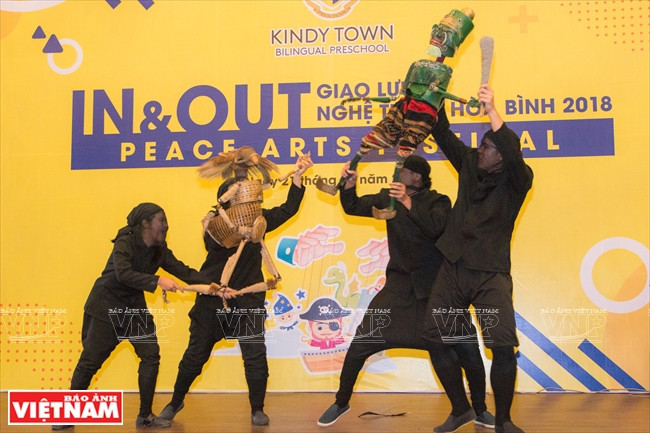 泰国传统木偶戏表演。越南画报记者 山 义