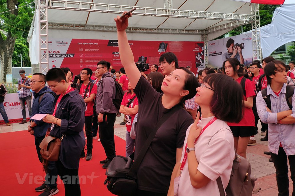 此次活动的参赛者。图自越通社