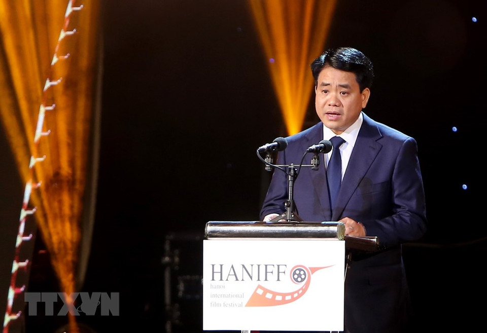 河内市人民委员会主席阮德钟在开幕式上发表讲话。越通社记者 诚达 摄