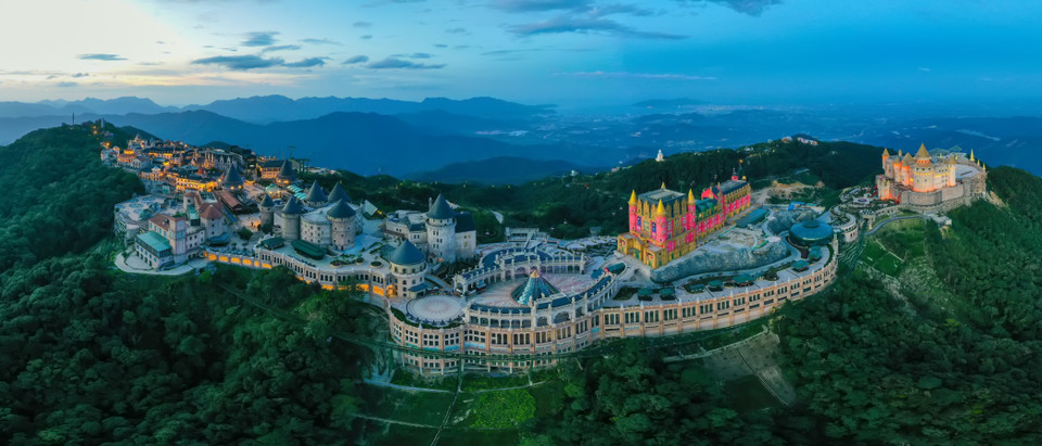 岘港市太阳世界巴拿山度假区是一个极具吸引力的旅游胜地。 图自越通社