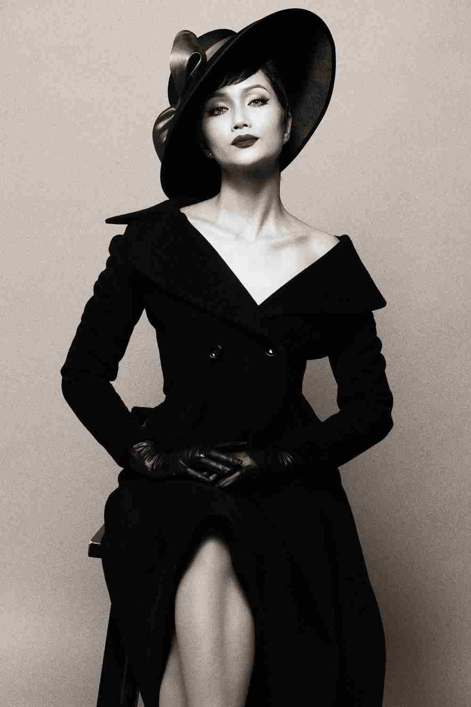 越南环球小姐冠军赫姮尼伊在“超越时间之美”称号10强榜单位居榜首。