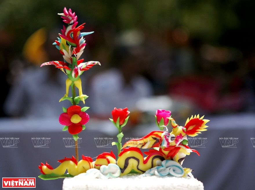 模仿动漫人物的面塑作品深受小朋友的喜爱。图自越通社《越南画报》