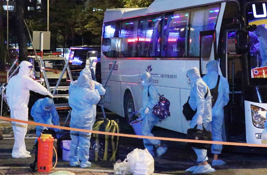 德市收治新冠肺炎患者的第三号野战医院日均接收约500名患者。图自越通社