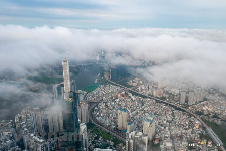 从高处俯瞰胡志明市全景。图自 Vietnam+