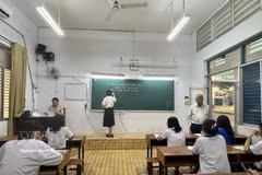 参加2026年越南高中毕业考试的胡志明市学生。图自越通社