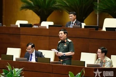 潘文江大将就《参加联合国维和部队法》草案作了汇报（图片来源：人民军队报）