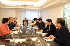 会见现场。图自越通社